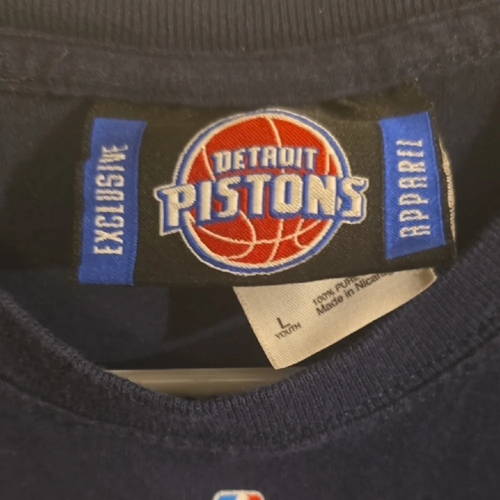NBA Detroit Pistons Black Short Sleeve Tee Vintage LOT H